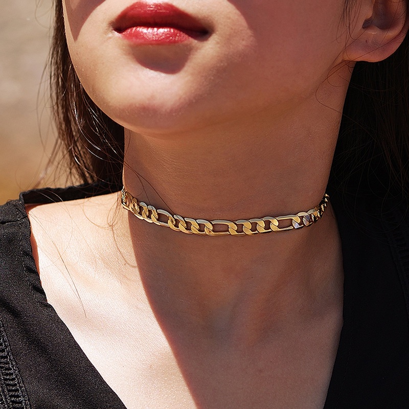 St.Clair Simple Chunky Figaro Chain Choker Necklace Gold