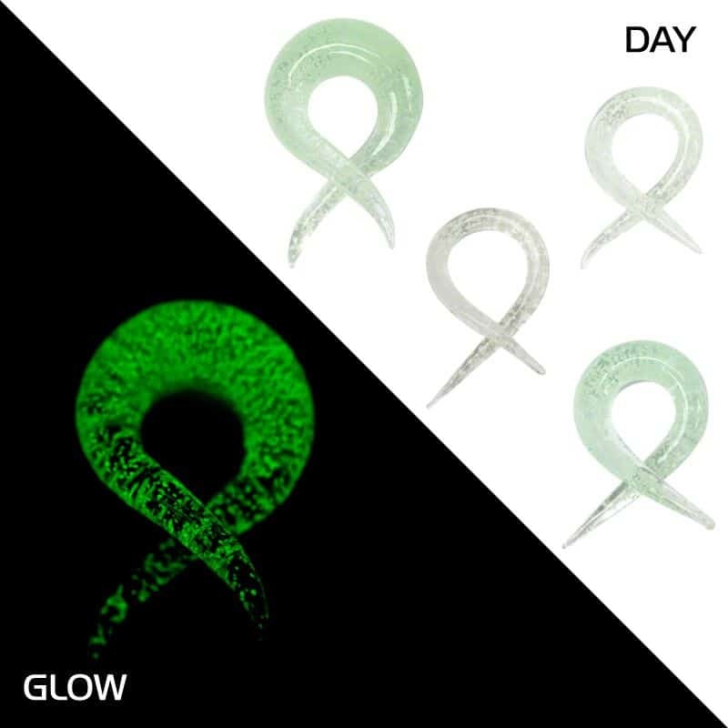 Glow in the Dark Glass Barbs (6 gauge – 1/2 inch) 6 g