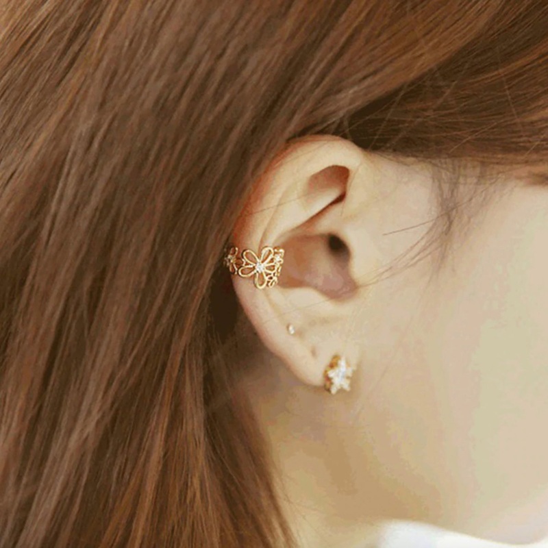 Mabel Flower Ear Cuff Earring Pair of Earrings (2) – Gold