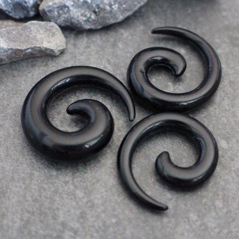 Blaze Acrylic Spiral Ear Gauges 2mm – 12G