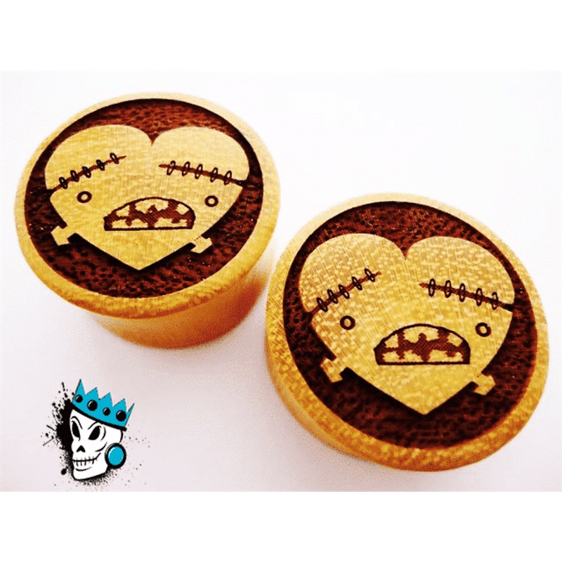 Heart and Bones Crocodile Wood Plugs (9/16 inch & 7/8 inch) 9/16 inch