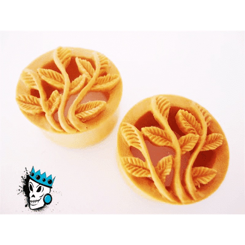 Scarlet Oak Wood Plugs (7/8 inch) 7/8 inch