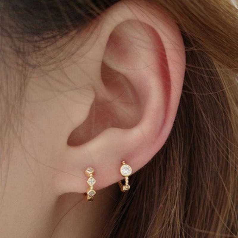 Vivivi Fancy Crystal Square Huggie Hoop Earring Crystal Prong