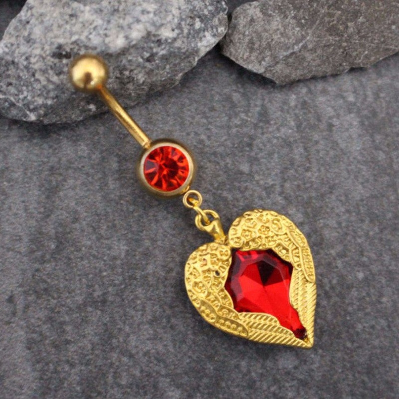 Nora Heart Belly Piercing