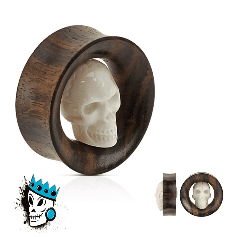 Sono Wood Tunnel with an Inlaid Skull (3/4 inch – 1 3/8 inch) 3/4 inch