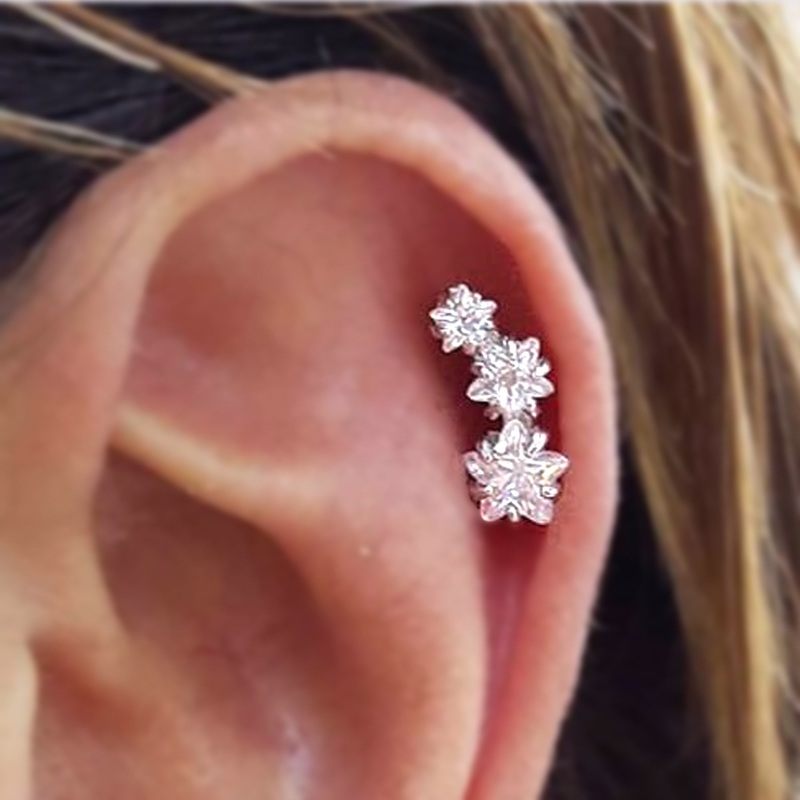 Sparki Triple Crystal Star Cartilage Ear Piercing