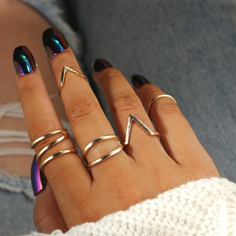 Tamerina Simple Arrow Bohemian Stackable Band Ring Set in Gold 5 Pieces