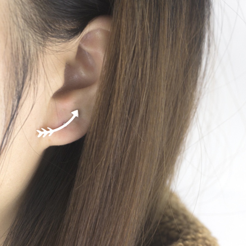 Avon Arrow Ear Climber Gold