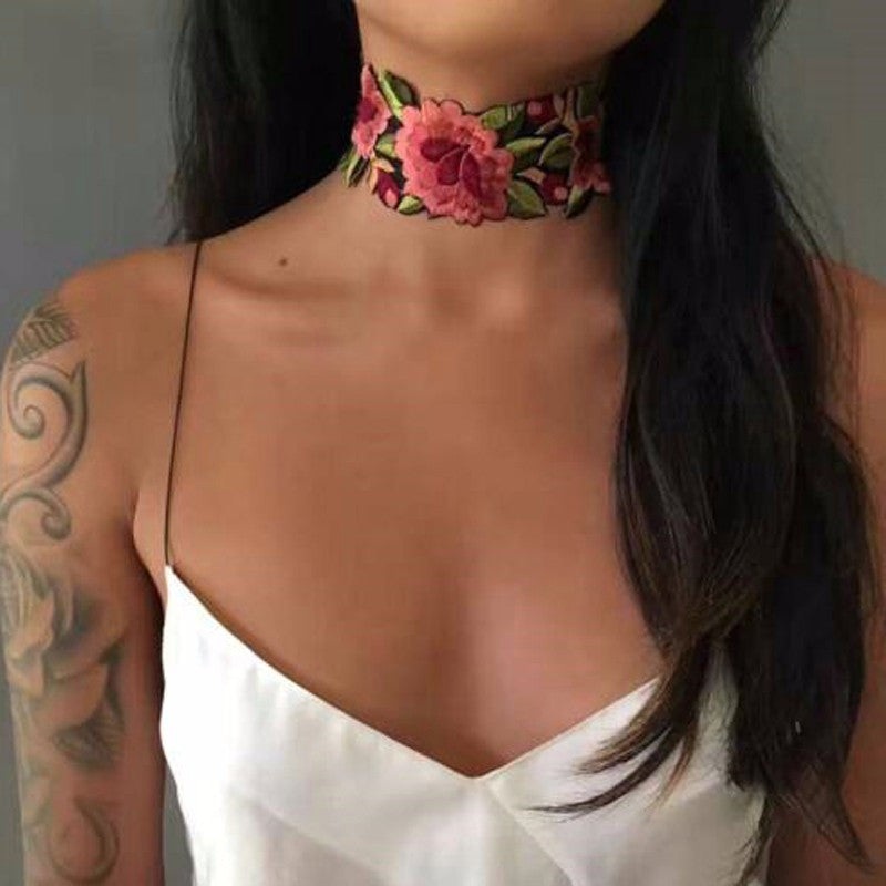 Julia Floral Flower Choker Necklace