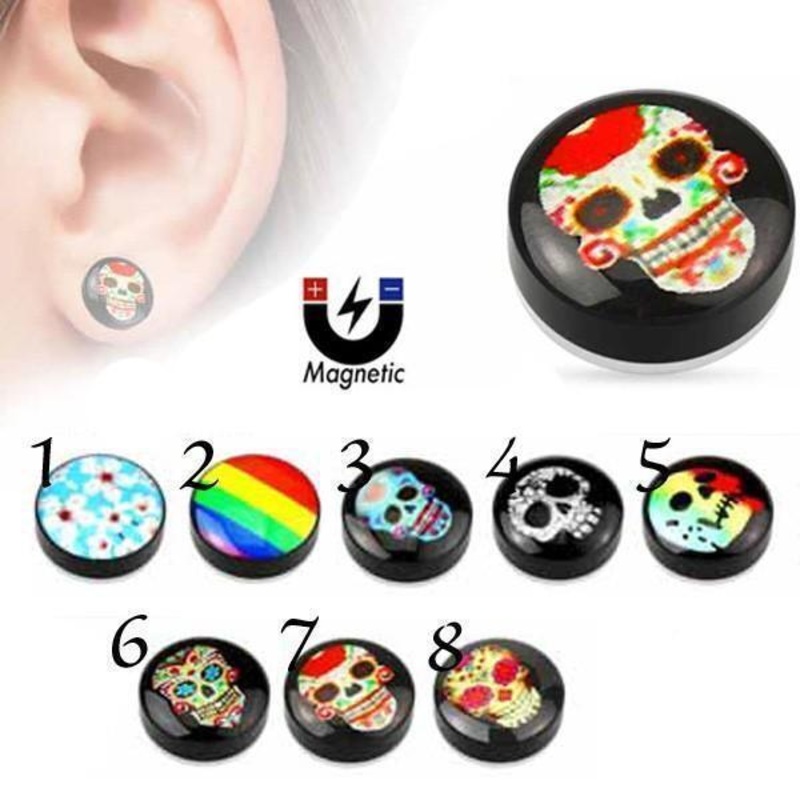 Magnetic Non-Piercing Logo Plug 3
