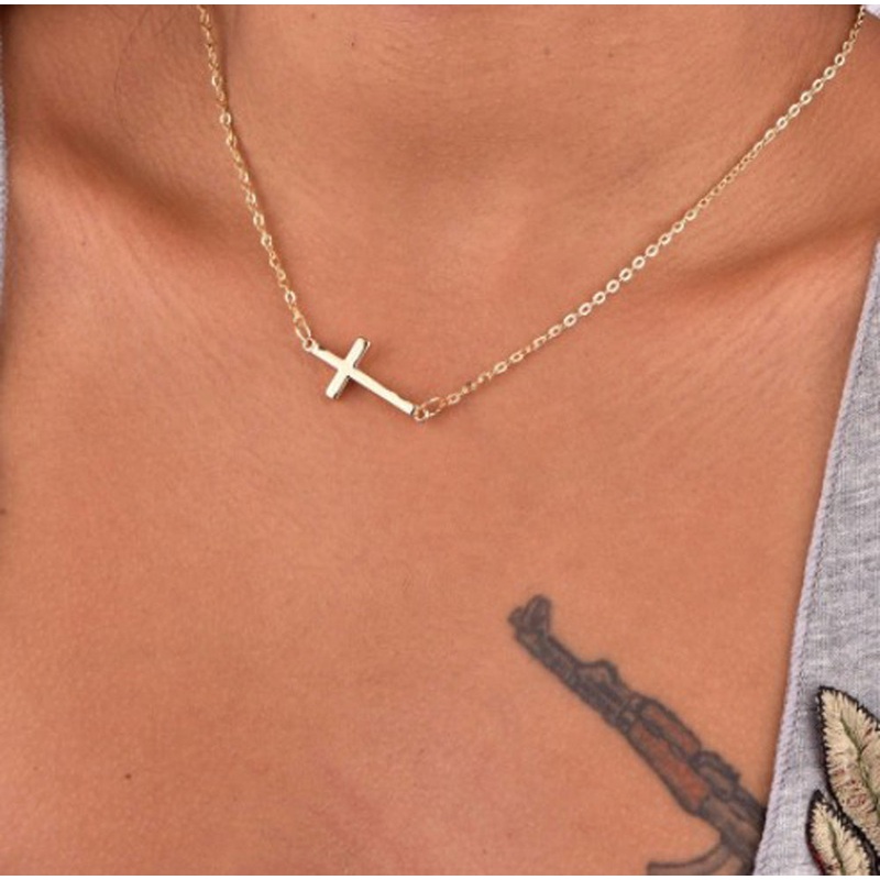 Siara Minimalistic Dainty Cross Choker Necklace in Gold