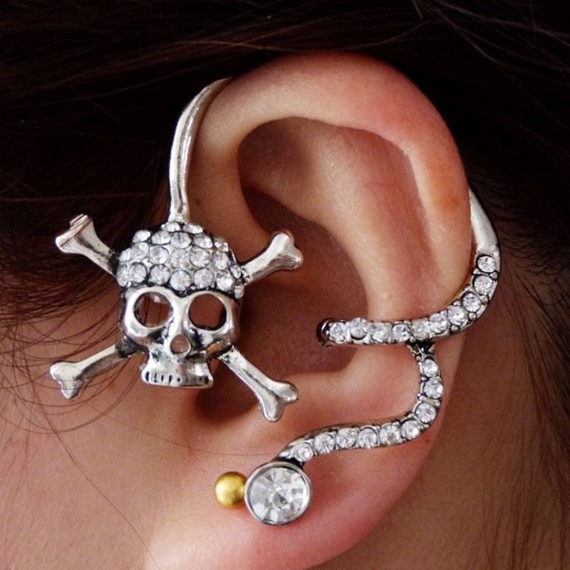 Captain Patch Crystal Pirate Skull Ear Cuff Earring Pair of Earrings (2) – Gold