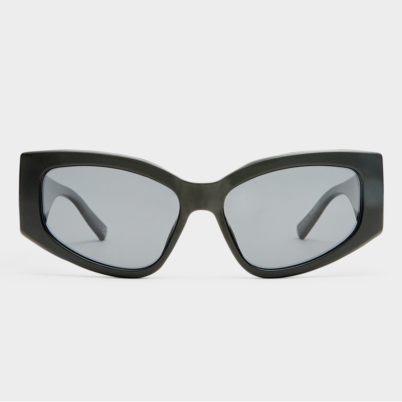 THE HAUNTING | BLACK POLARIZED