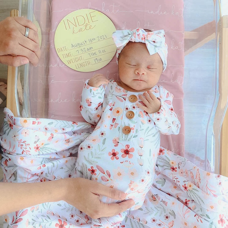 Wren’s Wildflower Newborn Baby Knot Gown & Hat