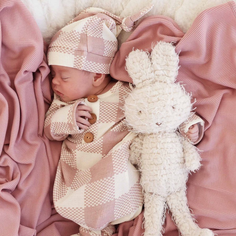 Big Check Bamboo Waffle Newborn Baby Knot Gown & Hat Set | Rosy