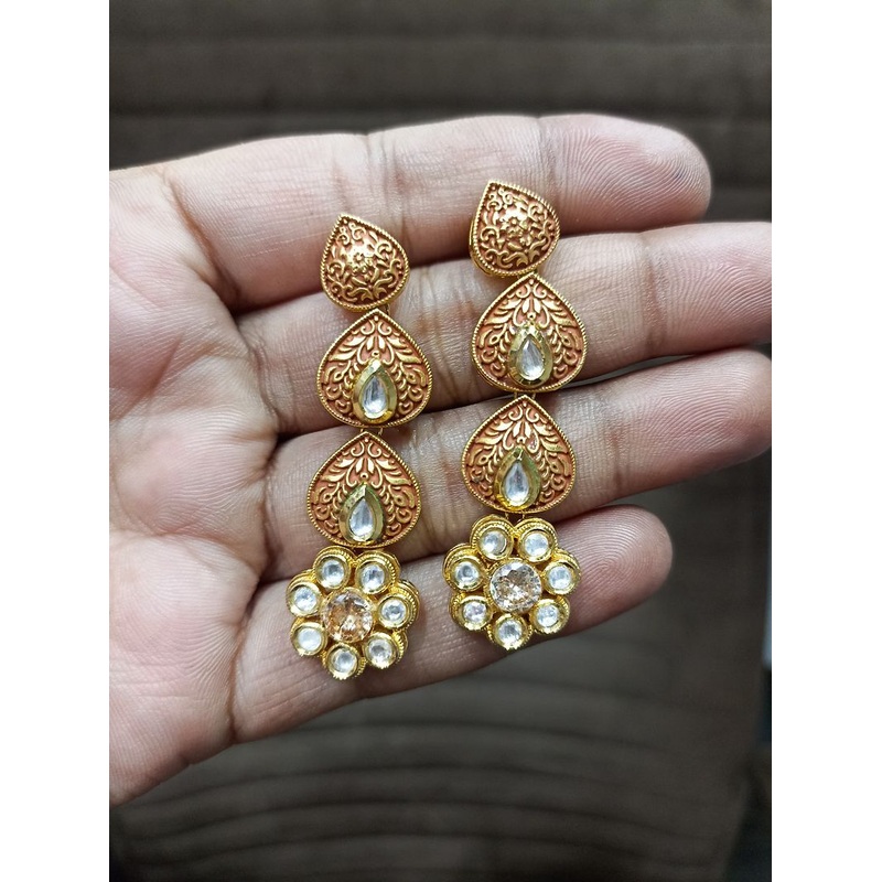 Fine Polki Kundan Earrings By  PKE80034