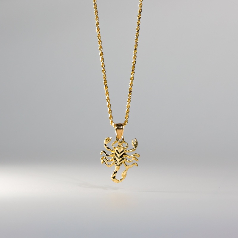 Gold Scorpion Pendant – Model 1586