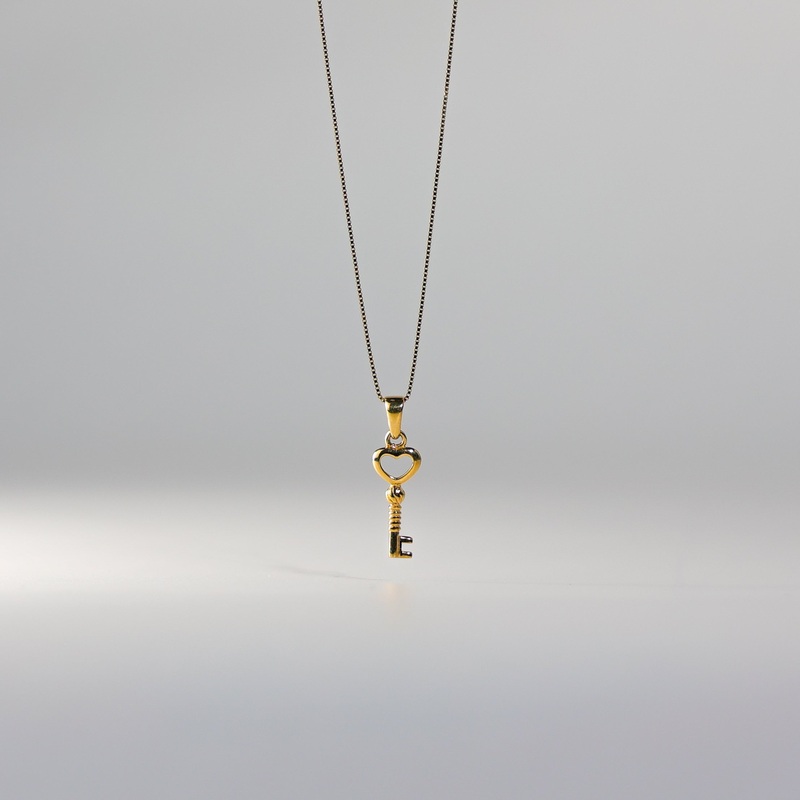 Gold Key To My Heart Pendant – Model 468