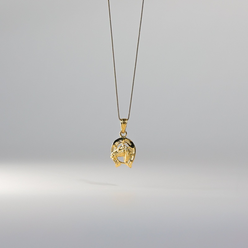 Gold Lucky Horseshoe Pendant – Model 1636