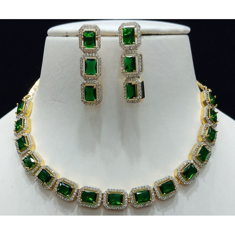 Zircon Necklace By  Colour Green, Plating Gold CSNA4444