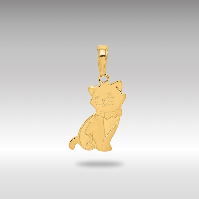 Gold Sitting Cat Pendant – Model D4239