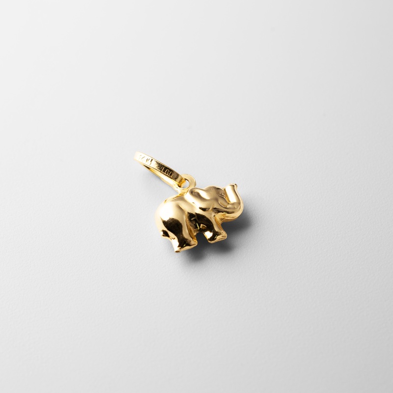 Gold Tiny Elephant Pendant – Model 492