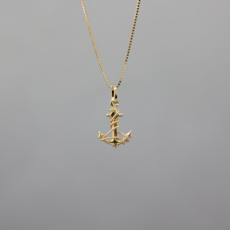 Decorative Gold Ship Anchor Pendant