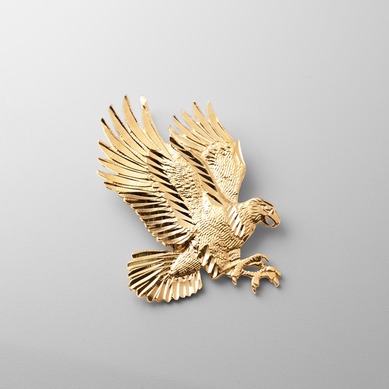 Gold Large Flying Eagle Pendant – Model PT1592