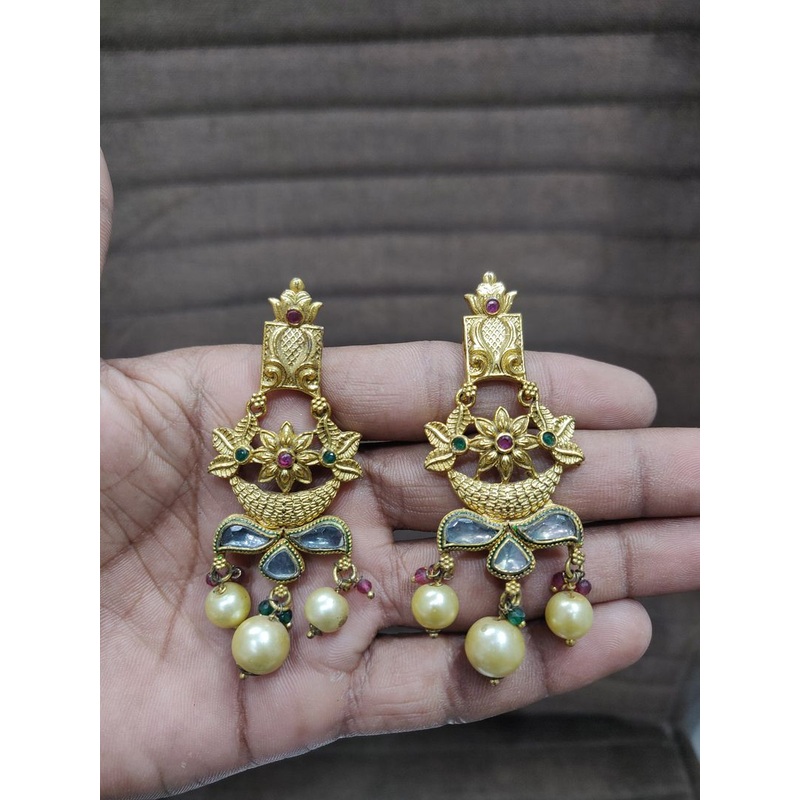 Fine Polki Kundan Earrings By  PKE80061