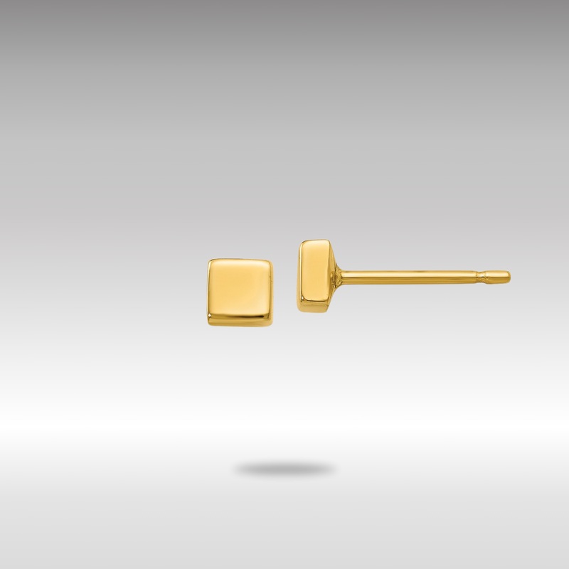 Gold Polished Square Post Earrings – Model YE306