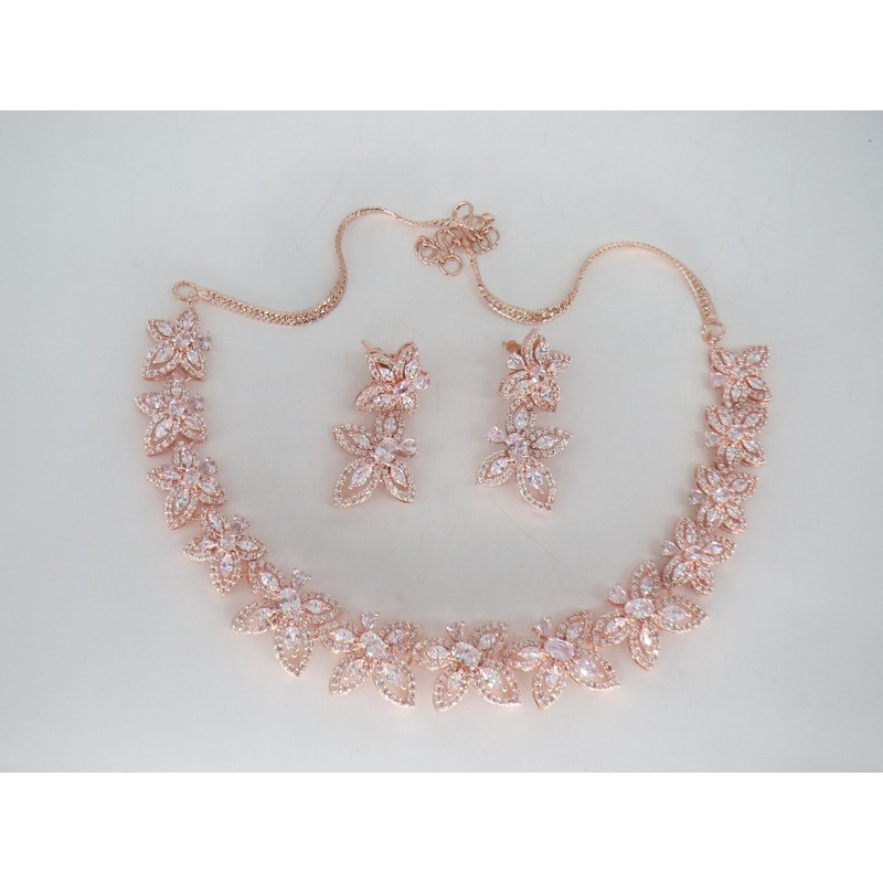 Jewelshingar Jewellery Fine Antique Polki Kundan RoseGold Plated Clear Colour Necklace For Women ( 62739NAD )