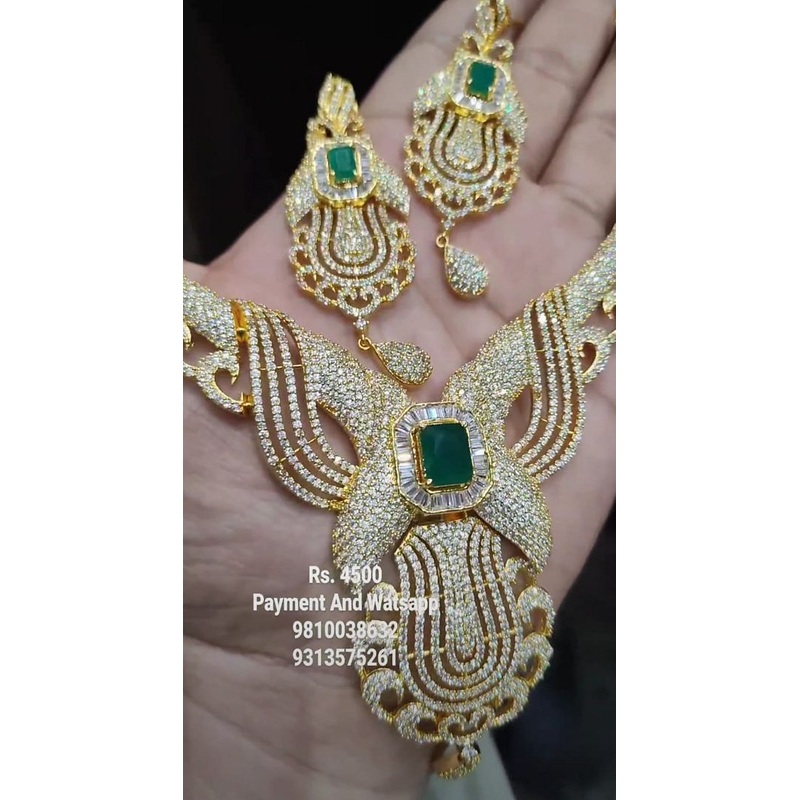 Zircon Necklace In Green Colour And Gold Plating By  NKWA0191