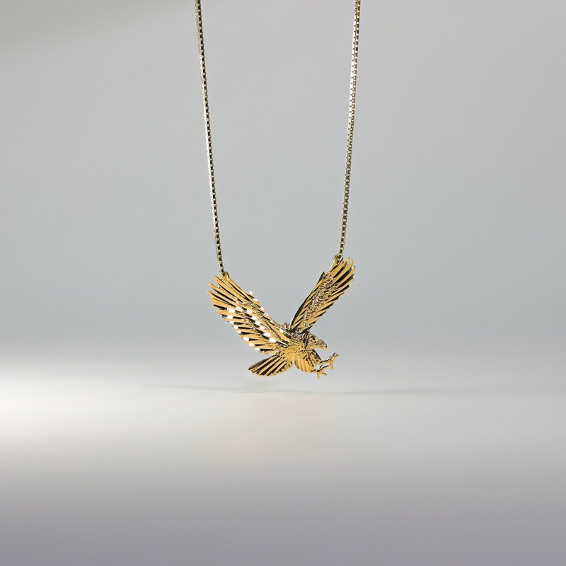 Gold Hunting Eagle Pendant – Model 1594