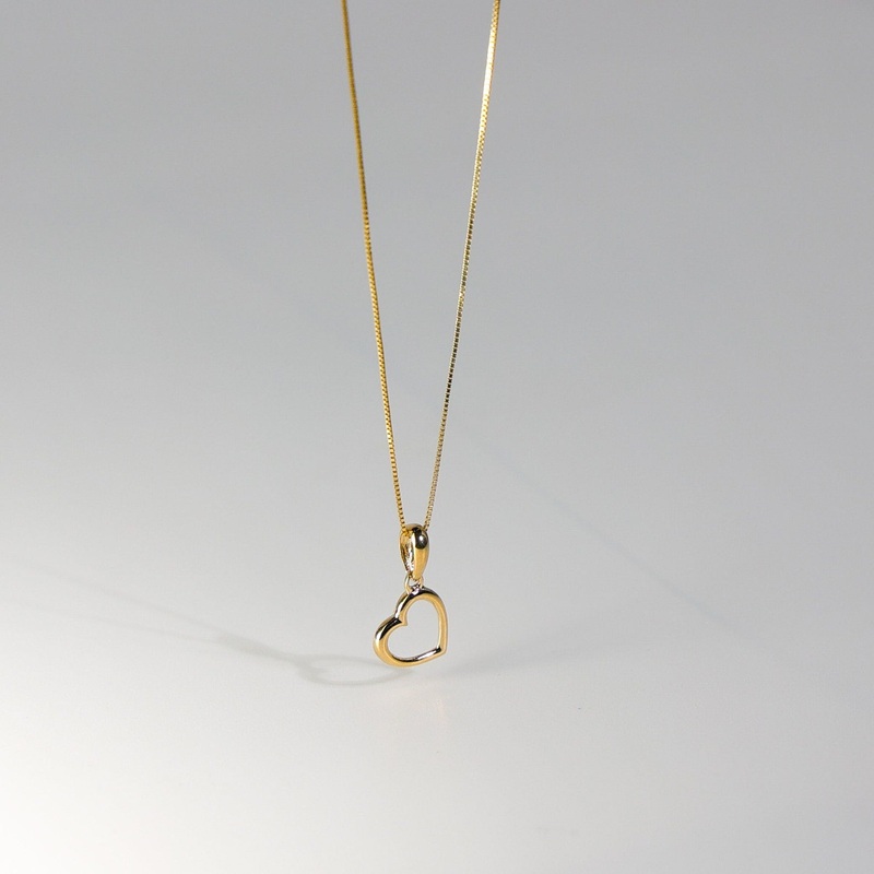 Gold Small Open Heart Pendant – Model 1795
