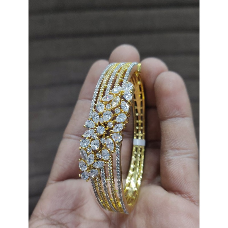 Bracelet In CZ By  BCAD8008