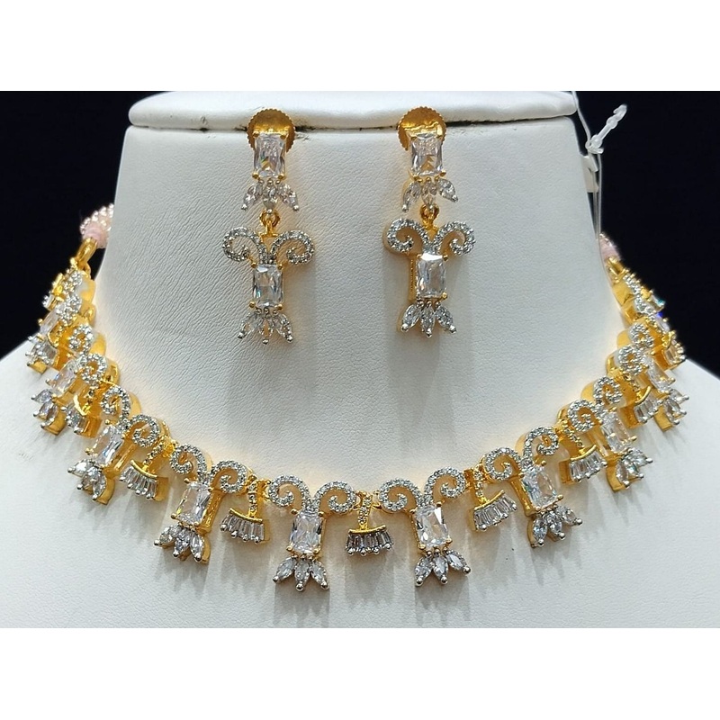 Zircon Necklace By  Colour Clear, Plating Gold CSNA4414
