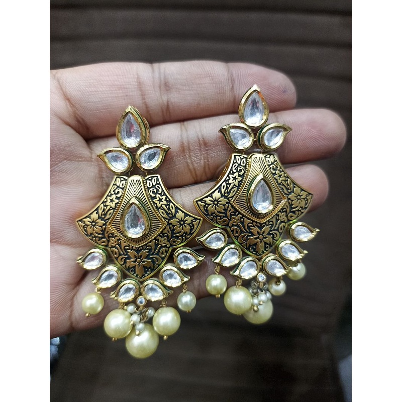 Fine Polki Kundan Earrings By  PKE80027