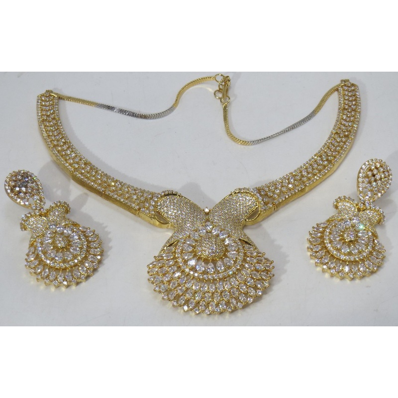 Jewelshingar Jewellery Fine American Diamond Gold Plated Clear Colour Necklace For Women ( 60739NAD )