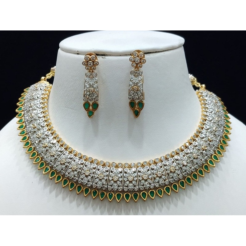 Zircon Necklace By  Colour Green, Plating Gold CSNA4450
