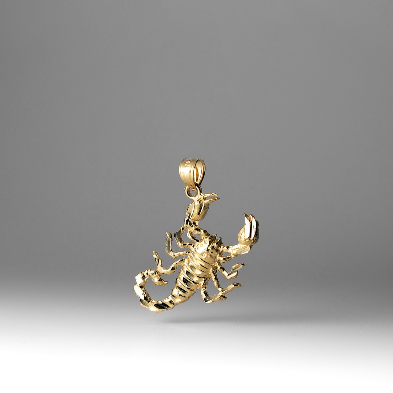Gold Large Scorpion Pendant – Model 1585