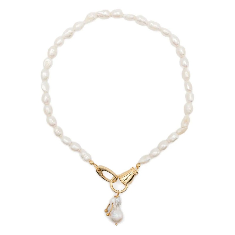 Vivyinrosa “Beverly” Hand Close Pearls Necklace Accessories