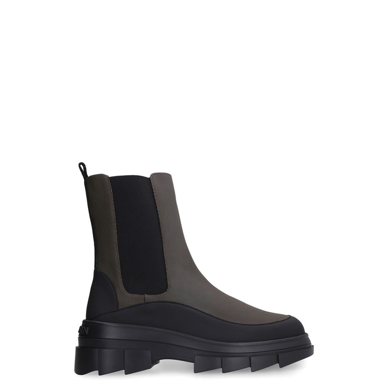 Stuart Weitzman Noho Chelsea Boots