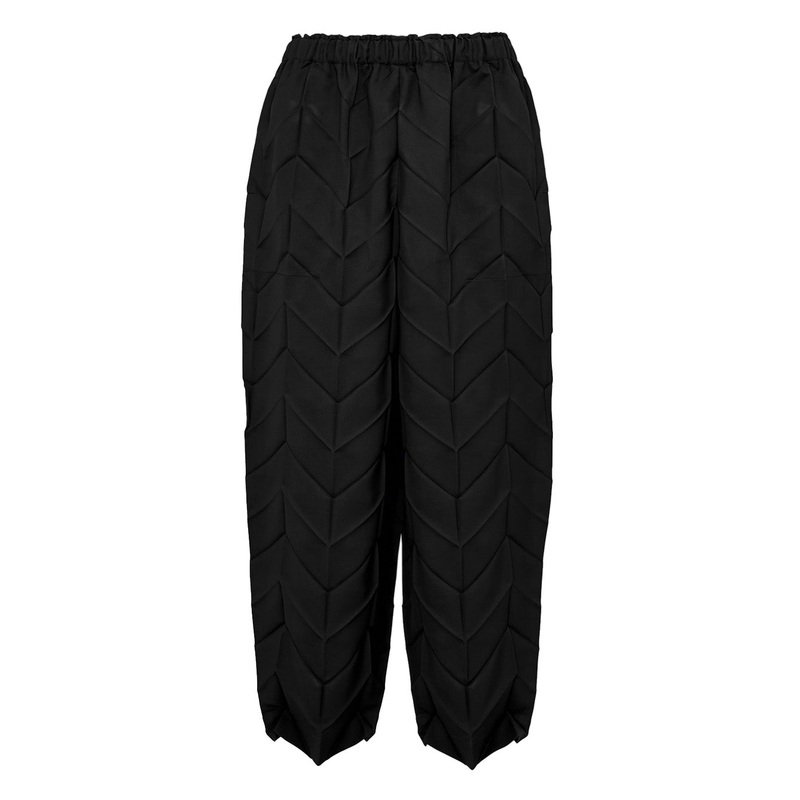 Zig Zag Pleats Bottom Slim Pants