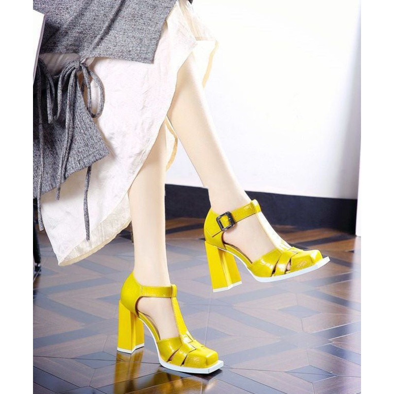 Boutique Yellow Faux Leather Splicing Buckle Strap Chunky Heel Sandals