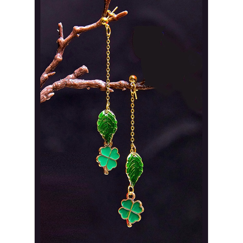 Modern Green Leaf Metal Tassels Drop Earrings