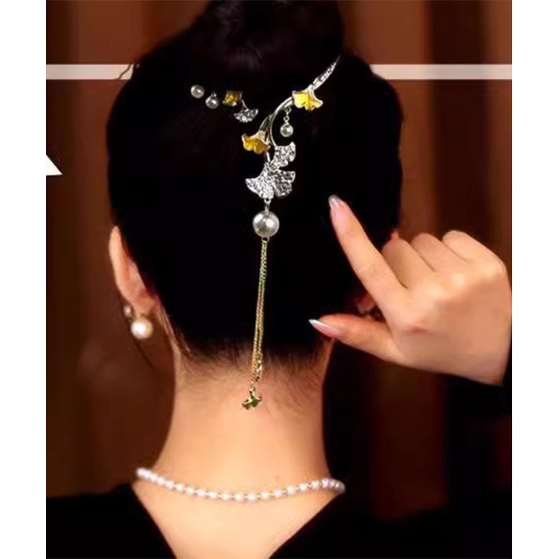 Classy Gold Alloy Zircon Ginkgo Leaves Tassel Hairpin