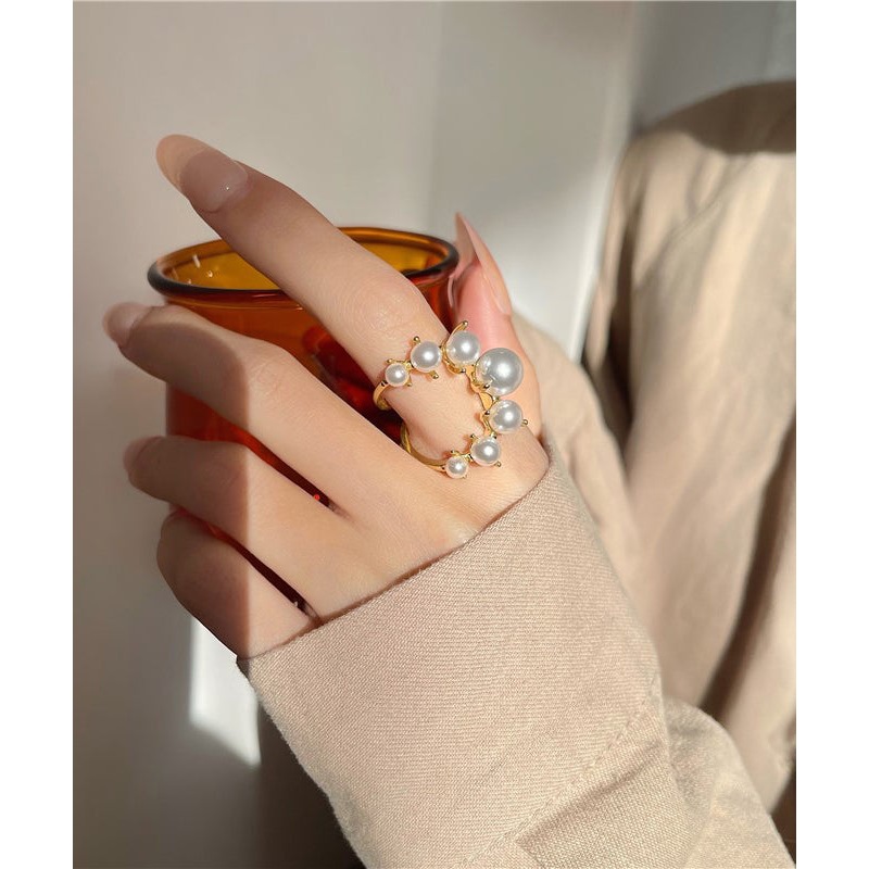 Stylish Gold Alloy Pearl Rings