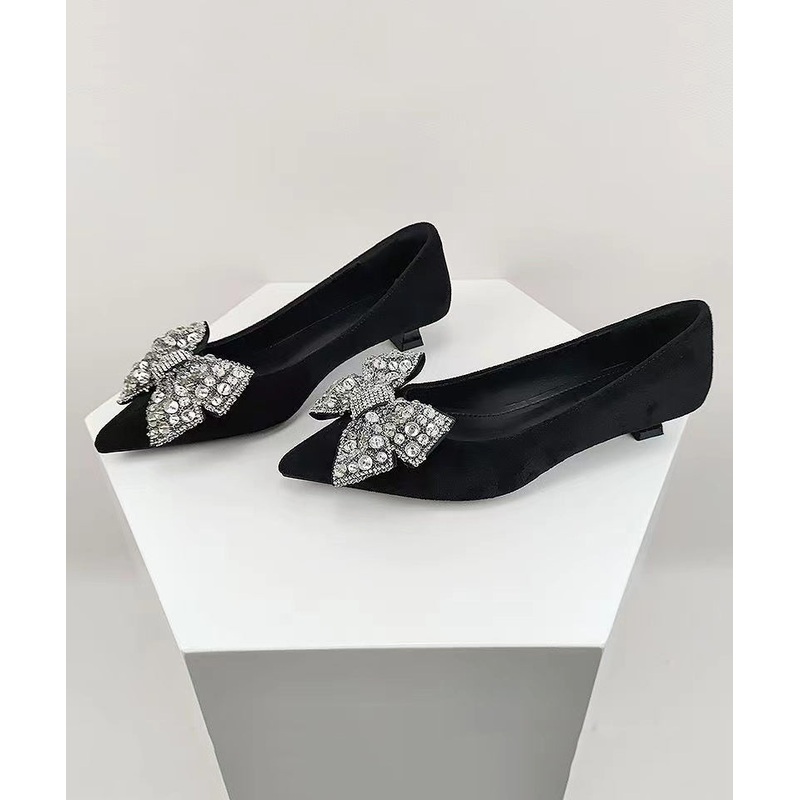Stylish Black Suede Splicing Zircon Bow Kitten Shoes