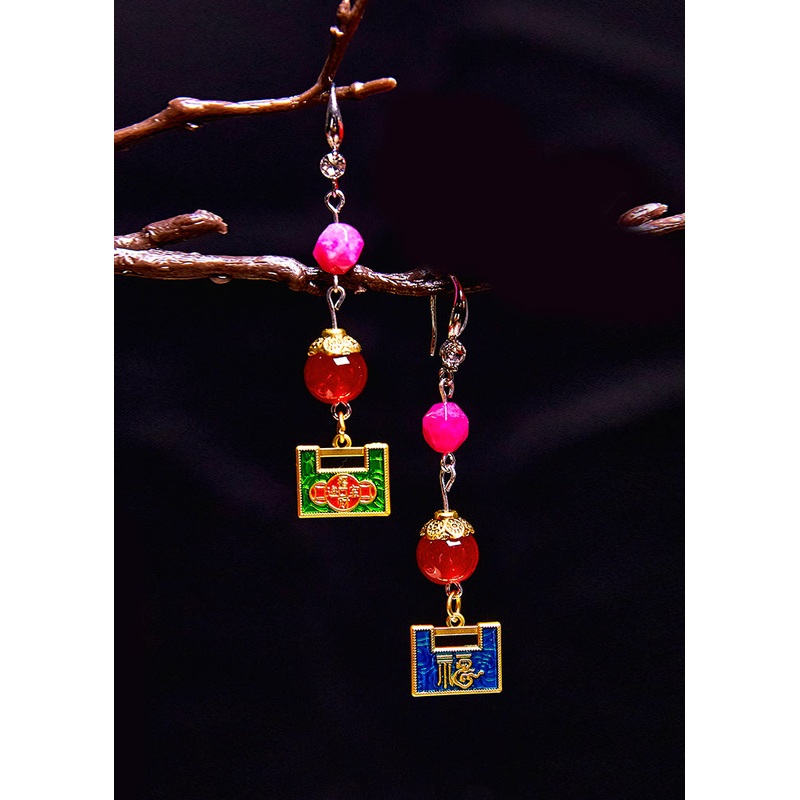 Chic Asymmetric Design Gold Lock Metal Drop Earrings