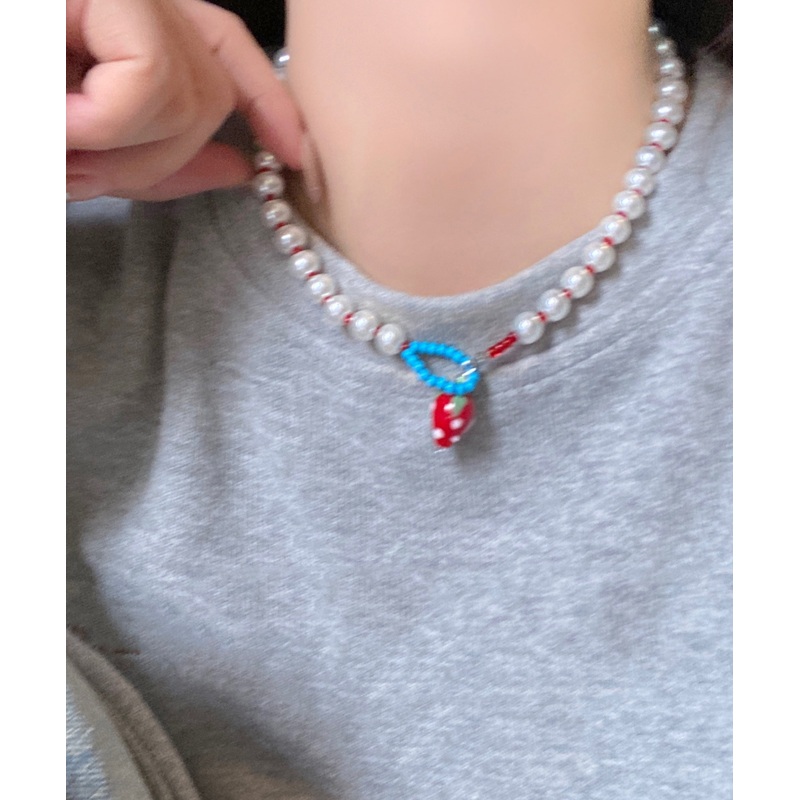 Cute White Alloy Strawberry Pearl Pendant Necklace